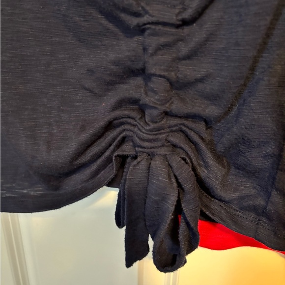 Women's I.N.C Navy and Red Ruched Tops - Picture 9 of 10